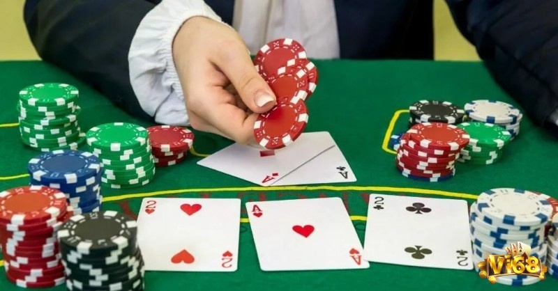 Check là các dạng cược trong Poker khi người chơi từ chối đặt cược nhưng vẫn muốn tiếp tục tham gia ván bài