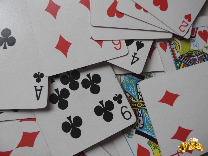 High Card trong thuật ngữ bài Teen Patti – khi không có bất kỳ kết hợp nào, người có lá bài cao nhất sẽ thắng.